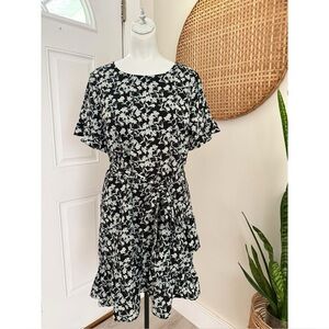 Banana Republic womens floral black white belted ruffle dress sz 12 spring chic